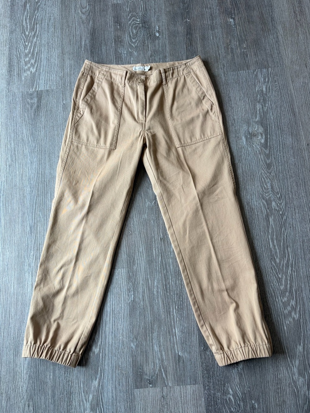 NWOT LL Bean Signature ladies jogger cropped pants size 10